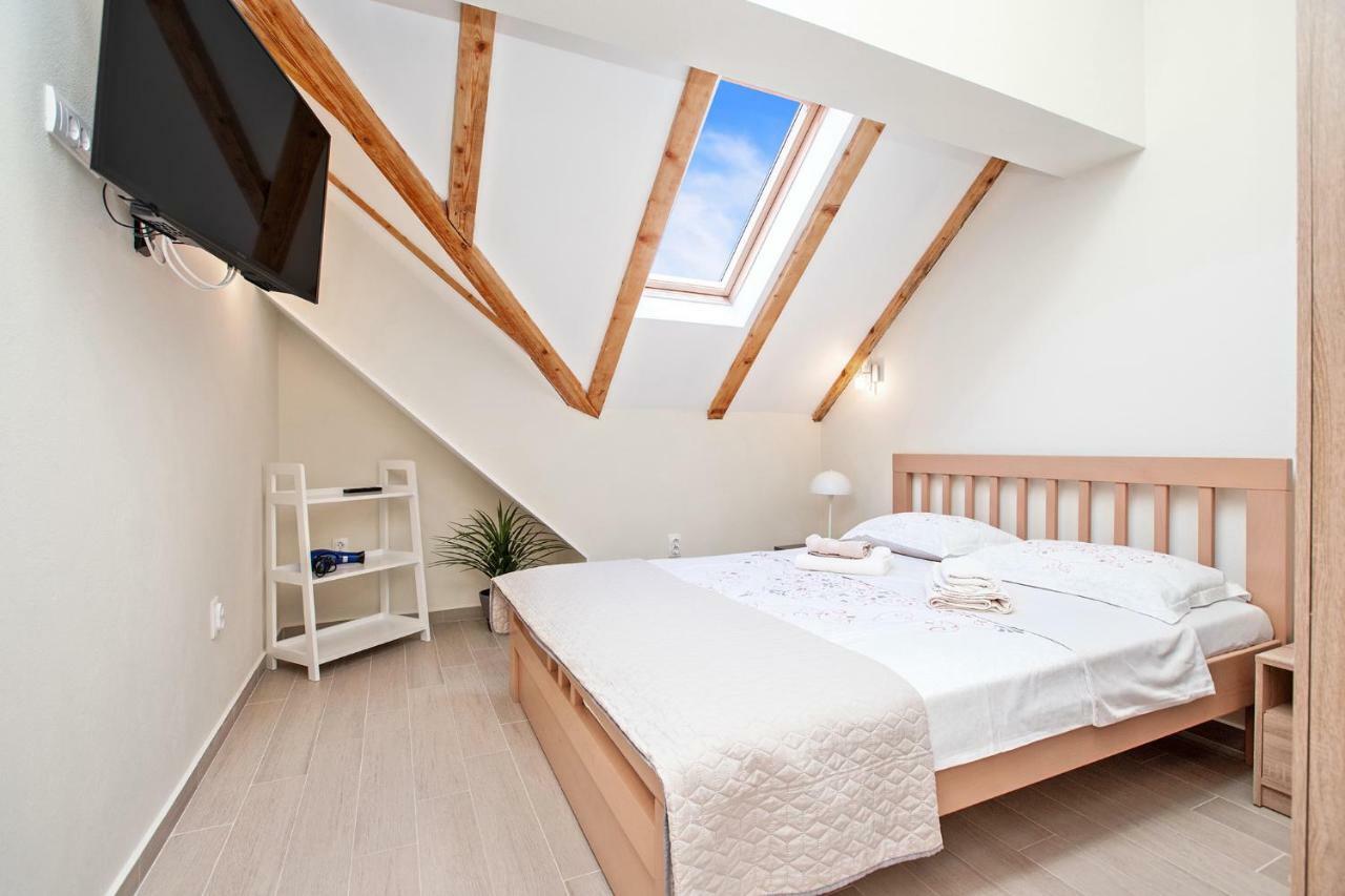 Apartments Isja Tivat Dış mekan fotoğraf