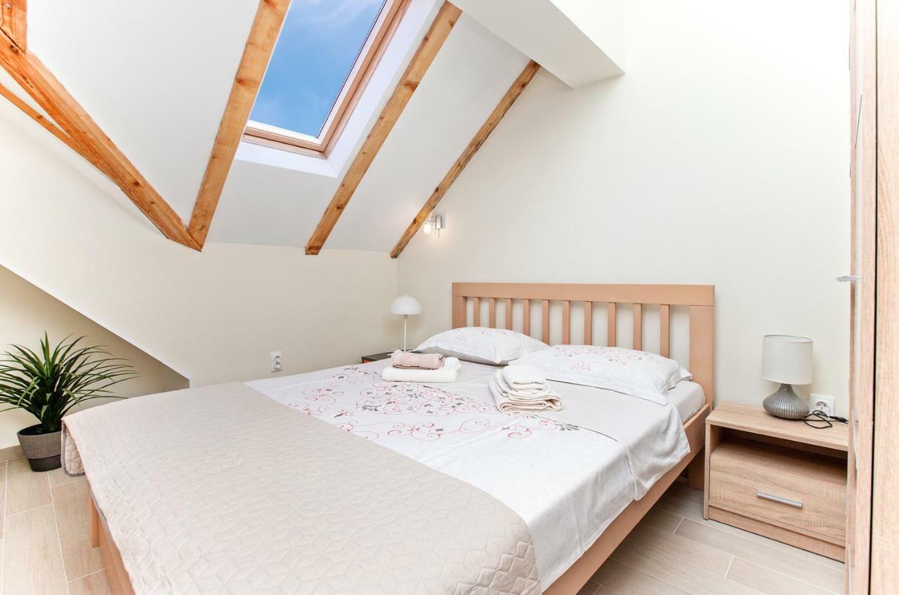 Apartments Isja Tivat Dış mekan fotoğraf