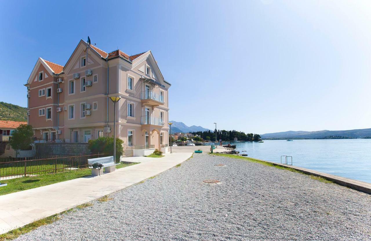 Apartments Isja Tivat Dış mekan fotoğraf