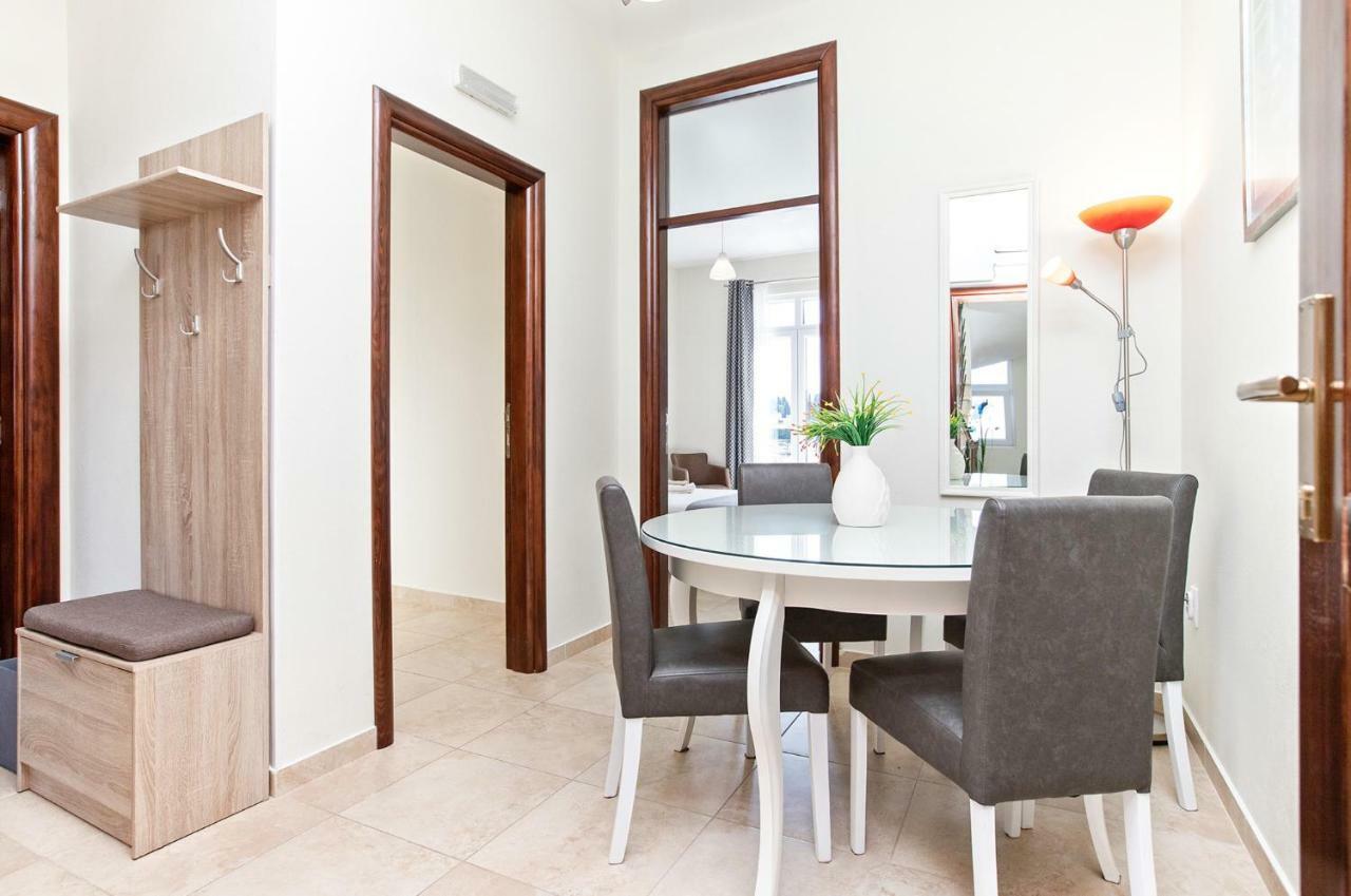 Apartments Isja Tivat Dış mekan fotoğraf
